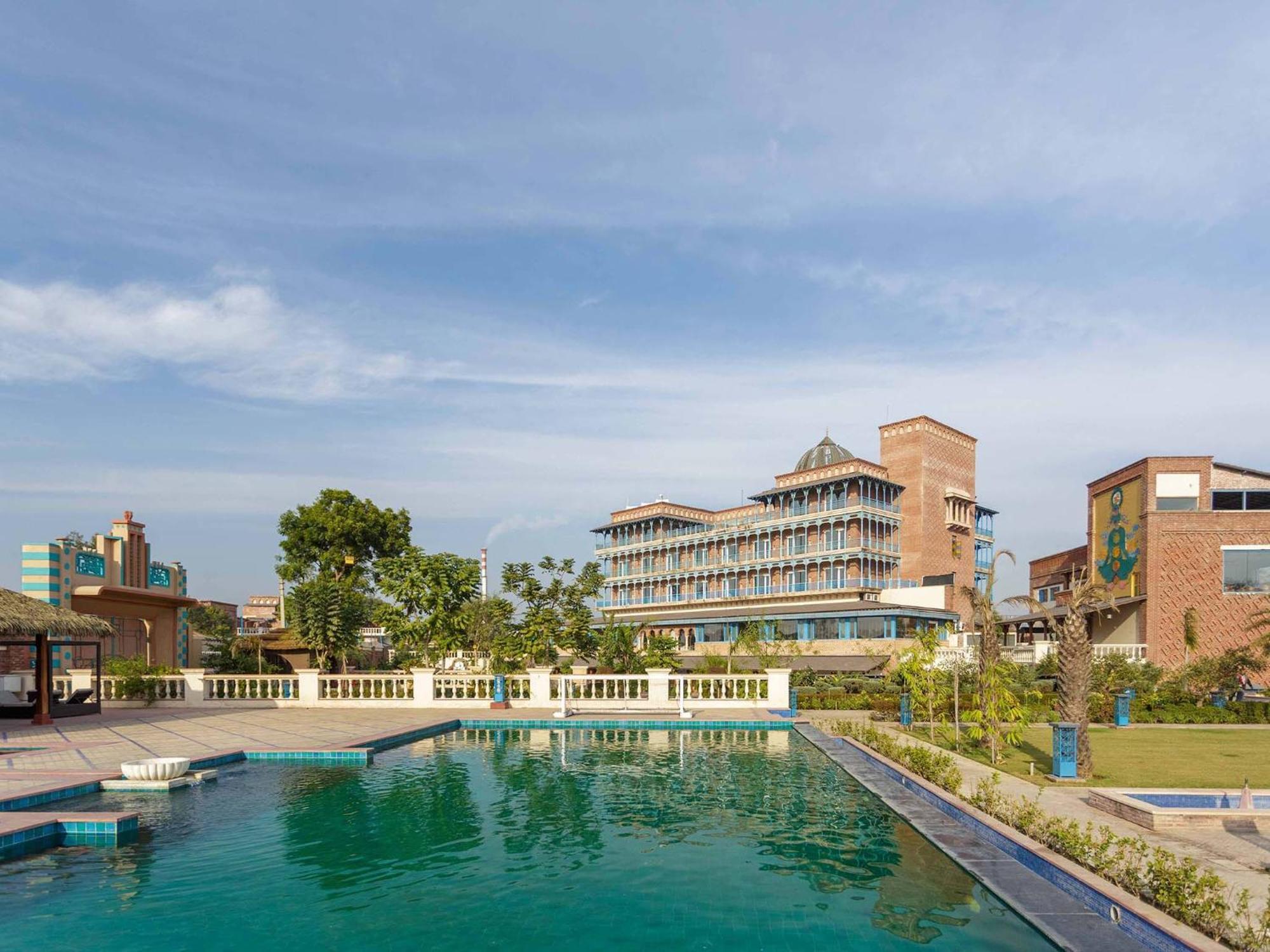 Namaste Dwaar - The Gateway To Rural India Hotel Khatauli Buitenkant foto